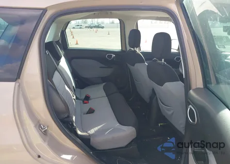 2014 Fiat 500L Easy z USA, uszkodzony, nr VIN ZFBCFABH4EZ023825